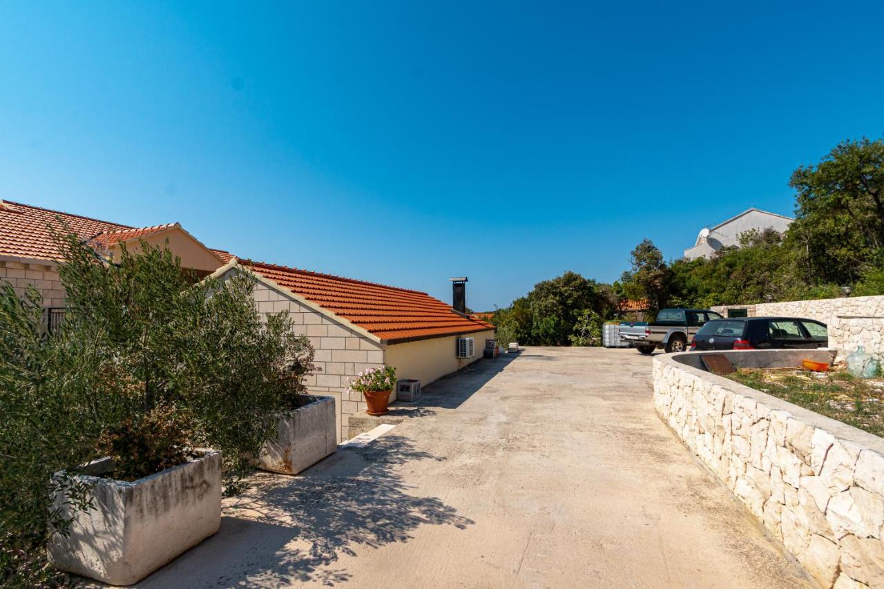 Villa Ana Zrnovo Buitenkant foto