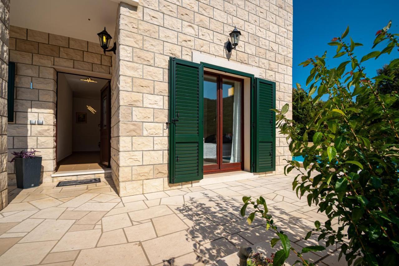 Villa Ana Zrnovo Buitenkant foto